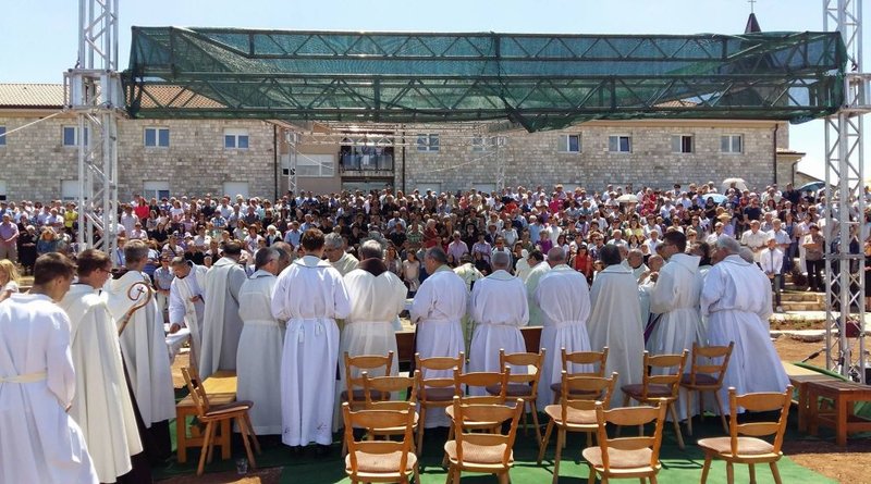 Proslava sv. Ilije u Karmelu – Mons. Puljić: Treba znati zašutjeti da bi Boga doživjeli
