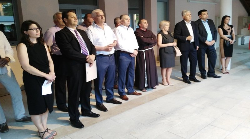 Izložbom Susret triju generacija i kazališnom predstaviom nastavljen program Ljeta