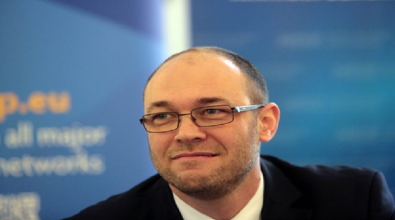 Stier: Ćorić je nervozan jer s HDZ-om ne može trgovati kao Jambo sa SDP-om