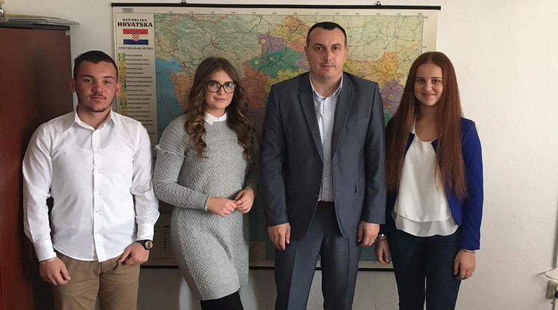 Izvrsna suradnja “Mreže Vijeća Učenika Hercegbosanske županije” s ministrom obrazovanja Petrom Galićem