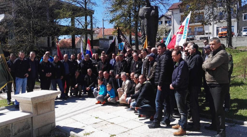 Okupljanje tenkista u Tomislavgradu – upaljene svijeće i položeni vijenci u spomen na prijatelje