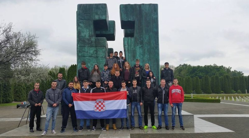 Mladež iz HBŽ na susretu hrvatske katoličke mladeži u Vukovaru