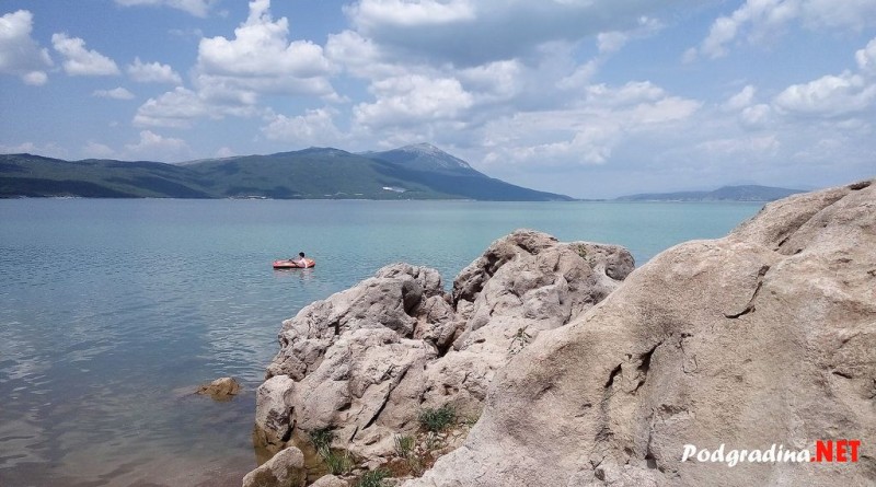 Video: Rješenje za osvježenje - Buško jezero i plaža Marinovac