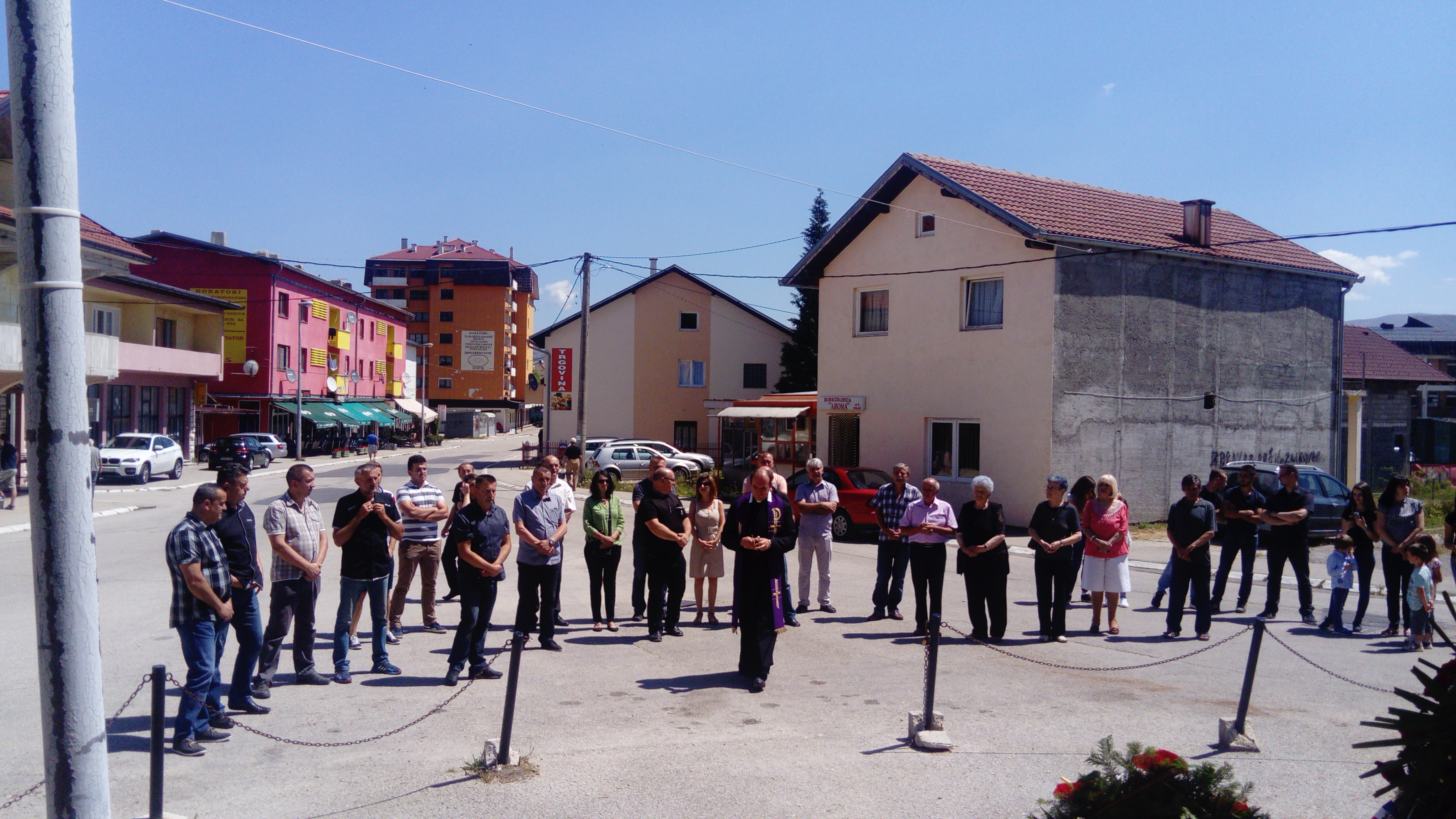 FOTO: Svetom misom i polaganjem vijenaca obilježen Dan Oslobođenja Glamoča