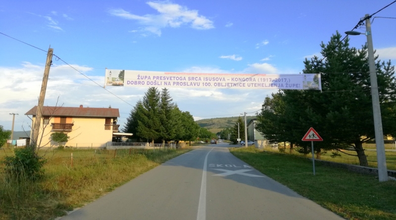 POSTAVLJENI NATPISI DOBRODOŠLICE U KONGORI