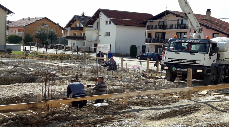 KUPRES: Završeni radovi na betoniranju temeljnih traka Zelene tržnice