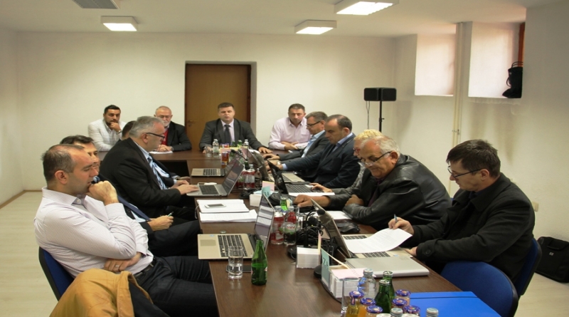 Vlada HBŽ održala sastanak s načelnikom Bosanskog Grahova i njegovim suradnicima i gospodarstvenicima