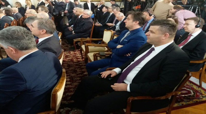 Predsjednik Vlade HBŽ, gospodin Ivan Jozić nazočio svečanosti uručenja odgovora na Upitnik Europskog povjerenstva za pripremu Mišljenja o zahtjevu BiH za članstvo u EU