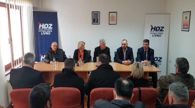 Održan sastanak predsjednika HDZ-a BiH dr. Dragana Čovića sa dužnosnicima HDZ-a BiH iz Hercegbosanske županije