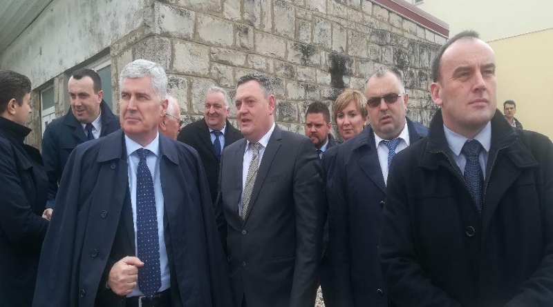 Dr. Čović u Tomislavgradu: Drago mi je što sam danas tu i što ćemo u idućih pet-šest mjeseci više puta doći u Tomislavgrad
