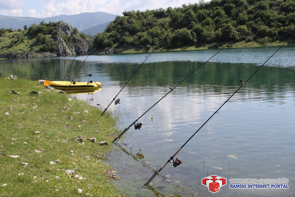 FOTO/VIDEO: U Ramskom jezeru uhvaćen šaran kapitalac od 28,4 kg
