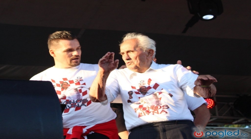 Otac Zlatka Dalića na pozornici doživio ovacije