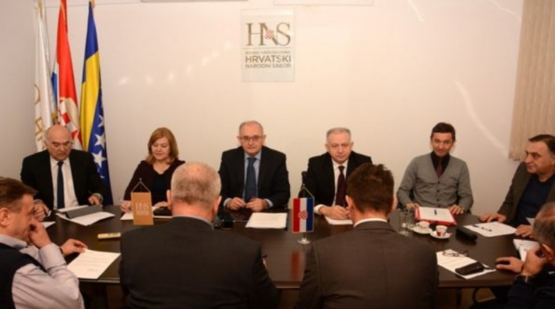 HNS: Uvođenje rezervnog sastava policije neprihvatljivo, dodatno opremati postojeću policiju