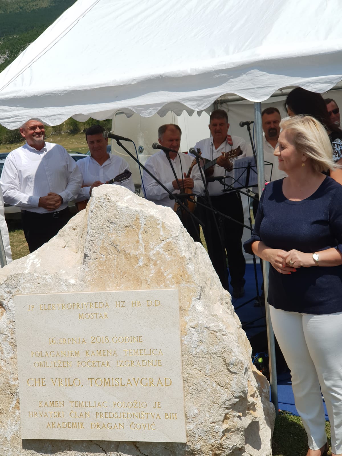 Borjana Krišto zamjenica predsjednika HDZ-a BiH i zamjenica predsjedatelja Zastupničkog doma PS BiH položila kamen temeljac za izgradnju HE Vrilo