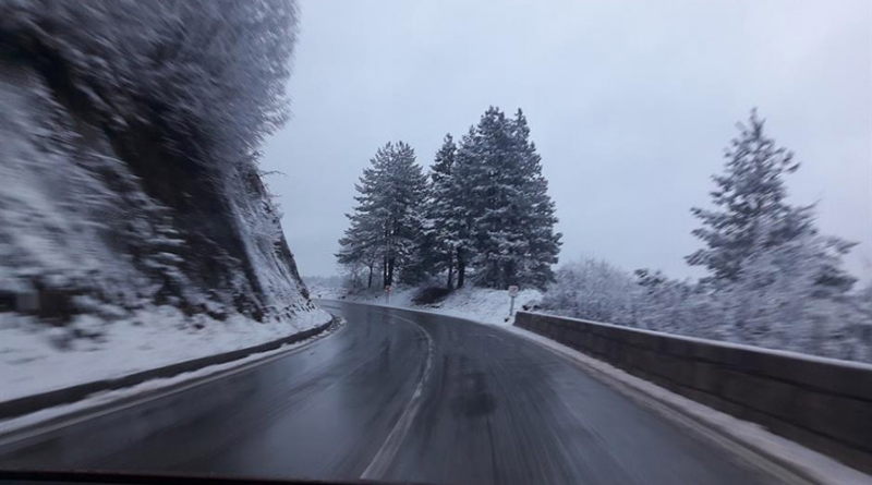 Poledica na putevima u višim predjelima i mostovima, magla uz riječne tokove