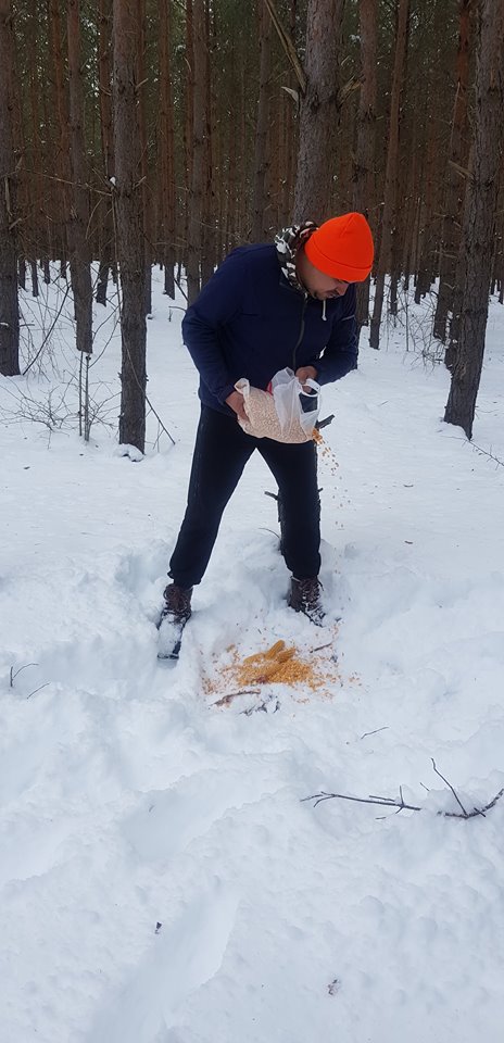 FOTO: Livanjski lovci pomažu divljim životinjama preživjeti zimu