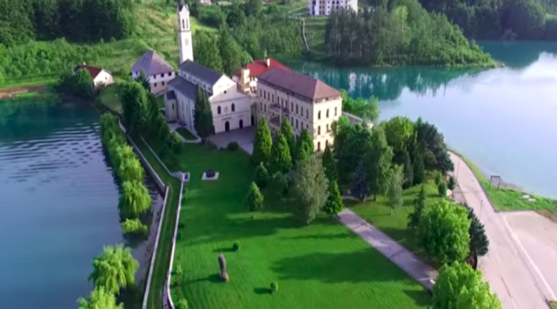 VIDEO: Pogledajte ljetne kadrove prelijepog Ramskog jezera iz zraka