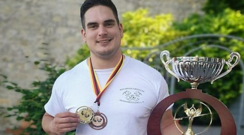 Duvanjski Herkul u Stuttgartu 1. u obaranju ruke