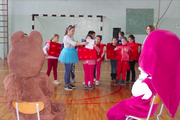 Maskenbal u OŠ „Fra Lovro Karaulaˮ Livno (FOTO)