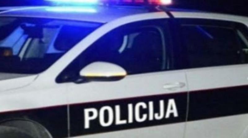 KUPRES: Policija u motornom vozilu zatekla šesnaest ( 16 ) migranata