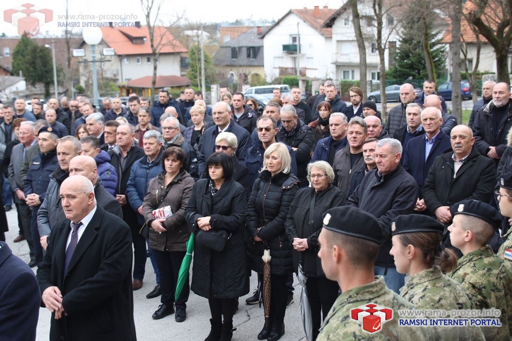 Na Mirogoju sahranjen pukovnik Ante Pavlović