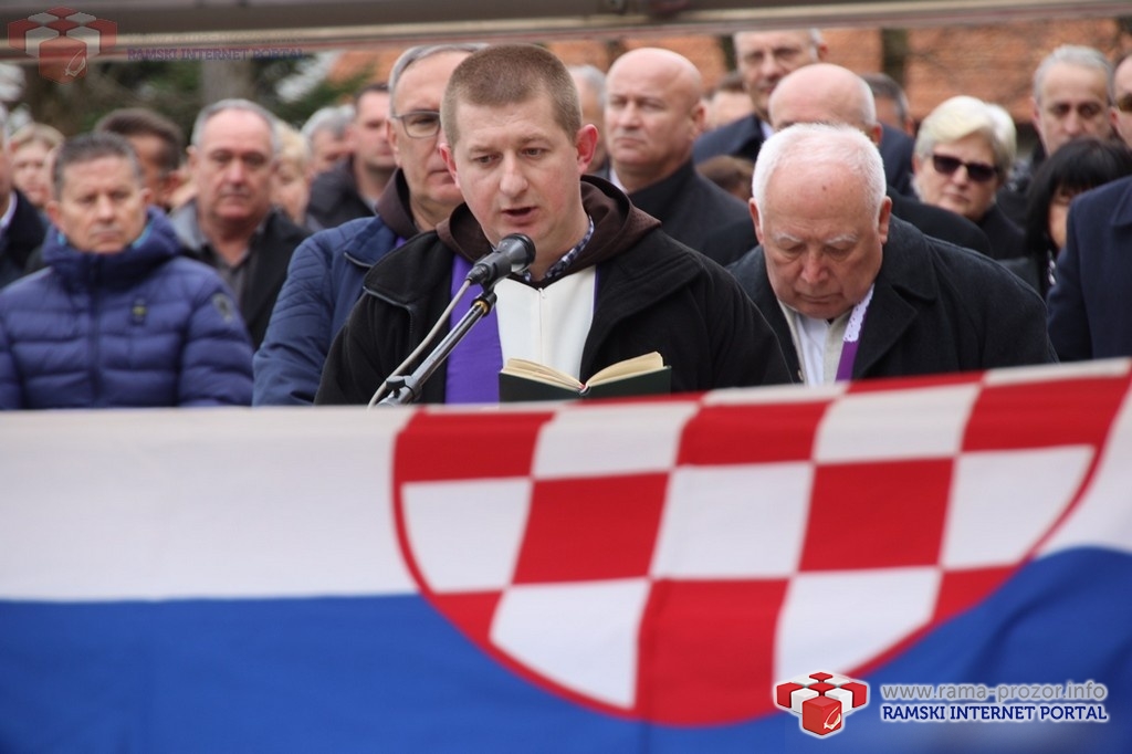 Na Mirogoju sahranjen pukovnik Ante Pavlović