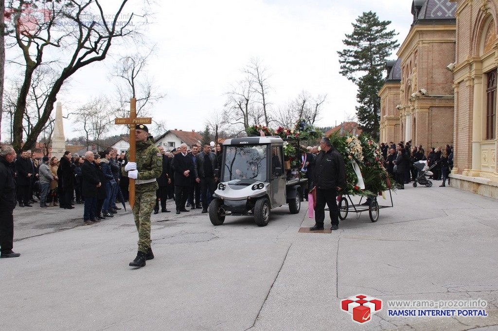 Na Mirogoju sahranjen pukovnik Ante Pavlović