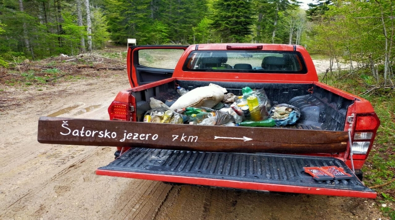 Šumari u Bosanskom Grahovu nastavili sa serijom ekoloških akcija