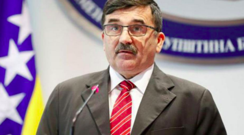 Lovrinović: Sramotno je što su nam kolege iz SDA priredile, Hrvate se želi prisiliti da odustanu od jednakopravnosti