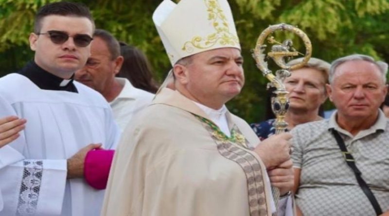 Biskup Petar Palić preuzima službu mostarsko-duvanjskog biskupa na blagdan Uzvišenja sv. Križa