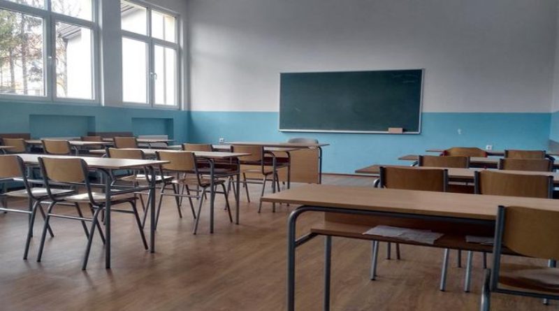 Zatvorene škole u RS-u