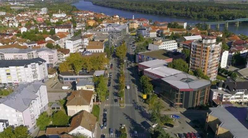 U Brčkom se zatvaraju ugostiteljski objekti, kladionice, škole i uvodi se policijski sat