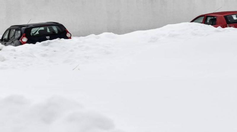 AGIĆ: Putni pravac Drvar-Istočni Drvar neprohodan jer tvrtka "Livnoputevi" ne čisti snijeg do entitetske granice