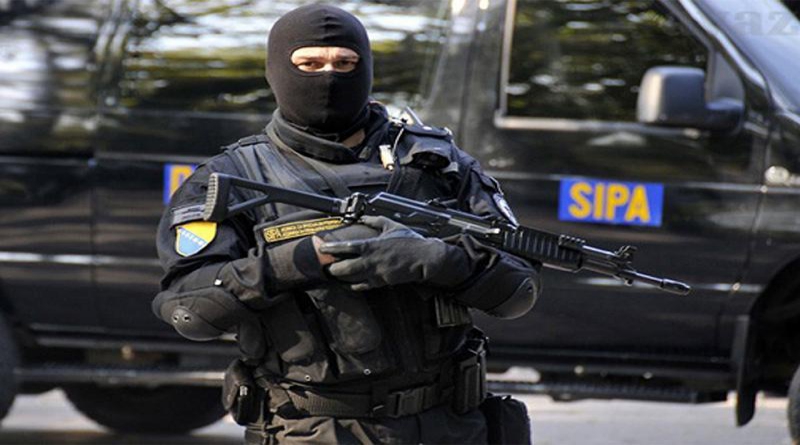 SIPA vrši pretrese: Nabavljali eksploziv i oružje i dilali ga u zemlje EU