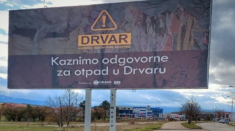 DRVARČANI POSTAVILI PLAKATE U LIVNU: Riješili se otpada, traže da se kazne odgovorni