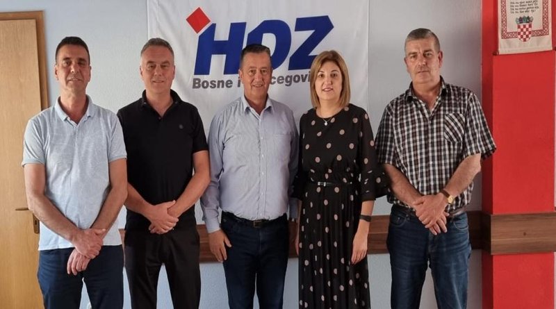 Glavni tajnik HDZ-a BiH Miljana Glamuzina posjetila OO HDZ-a BiH Tomislavgrad