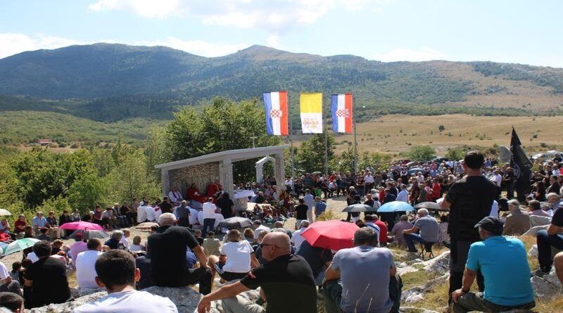 Vaganj – Kamešnica: Održana komermoracija za nevine žrtve Husine jame
