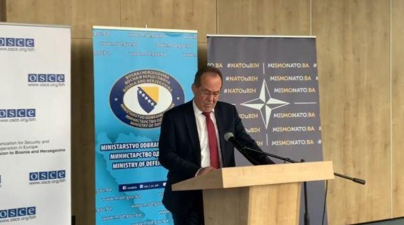 Ministar obrane BiH: "Volio bih griješim, no nije nemoguće da je ovo uvod u treći svjetski rat"