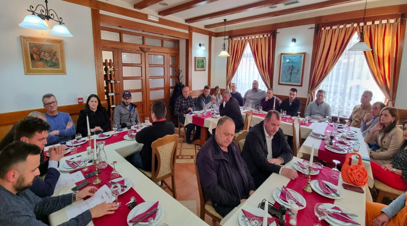 Devedesetka započela pripreme za izbore, sastanak održan u Kupresu