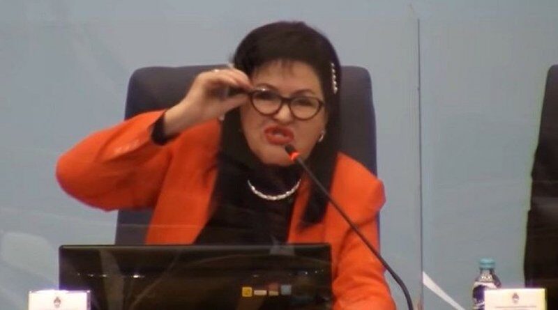ŽENSKI DODIK U SKUPŠTINI RS-a: 'Alo momak'; 'Slušaj me, bolan ti', 'Simpatičan si, ali prekini...'