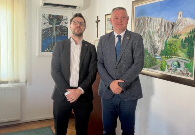 Predsjednik Vlade Hercegbosanske županije dr.sc. Ivan Vukadin održao sastanak s predstavnicima Veleposlanstva Ujedinjenog Kraljevstva