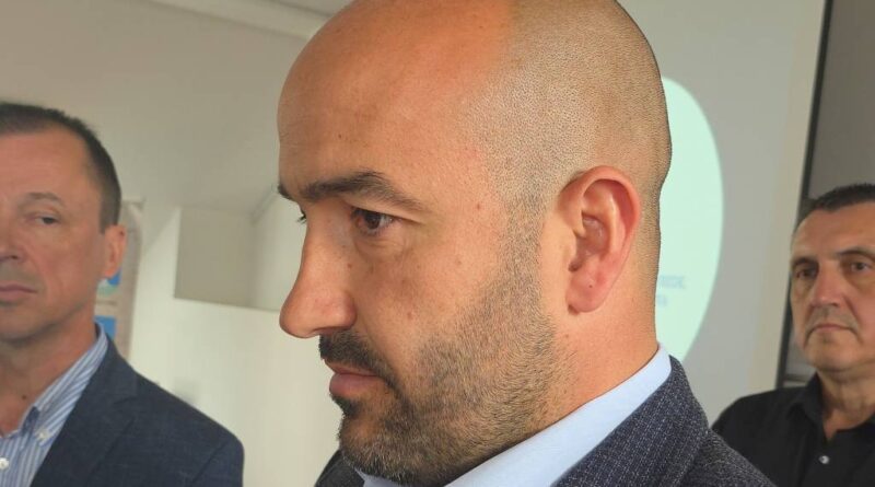 Ono što je naš portal objavio, sada potvrđuje i Darkov pogled