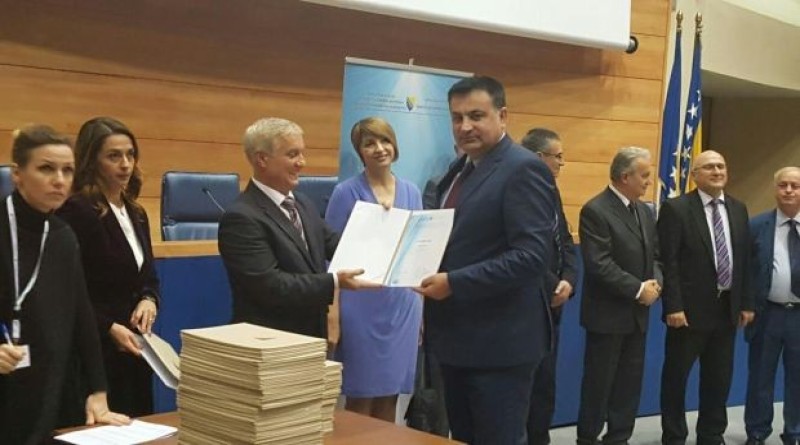 Načelnik Općine Livno Luka Čelan primio uvjerenje o dodjeli mandata za načelnika