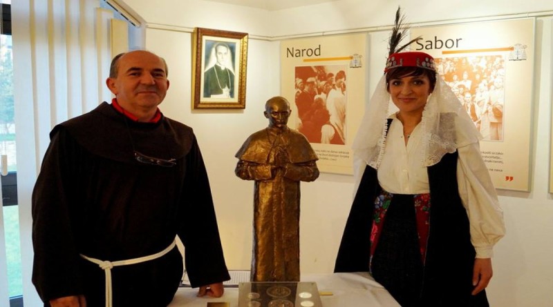 Otvorena izložba „Stepinac – Put svetosti“