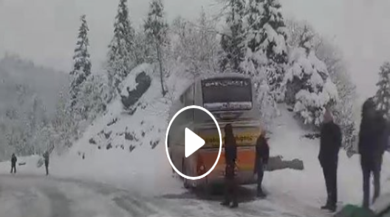 Video: Slijetanje autobusa s ceste u mjestu Koprivnica, Kupres - Bugojno