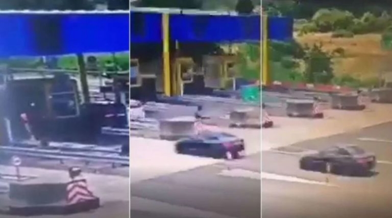 Snimka stravičnog sudara – Vozač BMW-a bez usporavanja naletio među aute na naplatnoj kućici!