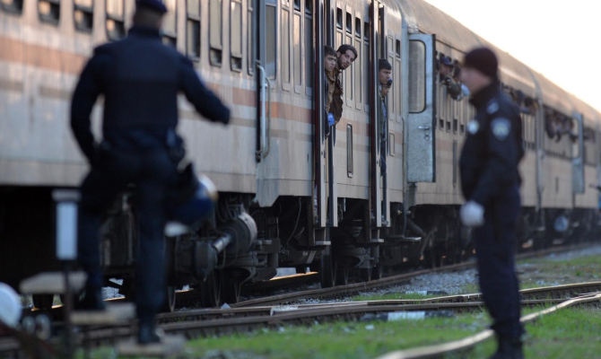 Tuča migranata kod Plitvica: Sijevali noževi, Pakistancu se doktori bore za život