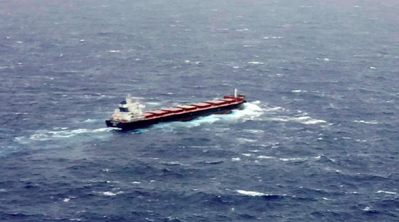 Uragan potopio brod kapetana iz Šibenika, troje spašenih. Pilot opisao potragu
