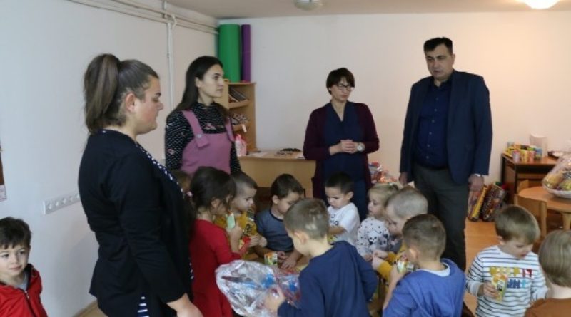 Gradonačelnik Livna Luka Čelan u posjeti vrtiću: "Riješili smo jedan veliki problem koji su imali roditelji"