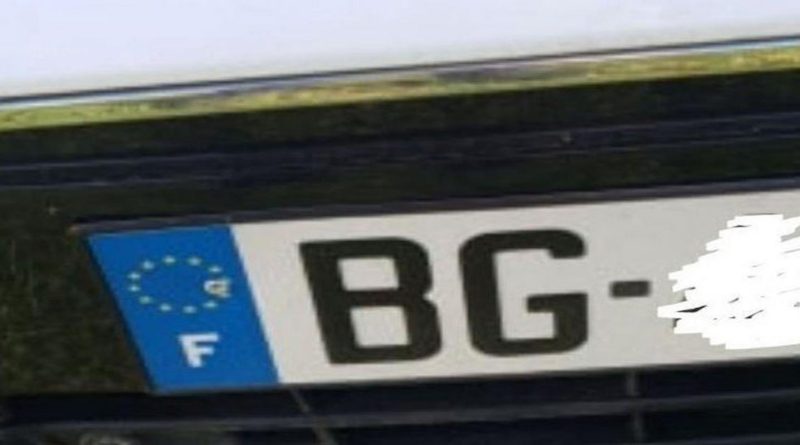 Incident u Brezi: Mislili da je iz Beograda pa mu izpuhali gumu i ostavili poruku